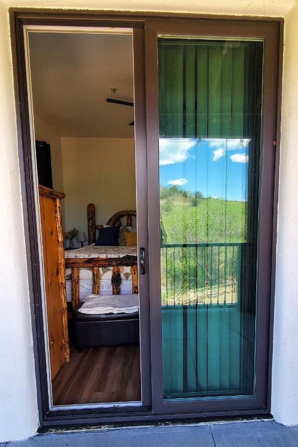 Creekside Lodge And Cabins Mayer المظهر الخارجي الصورة